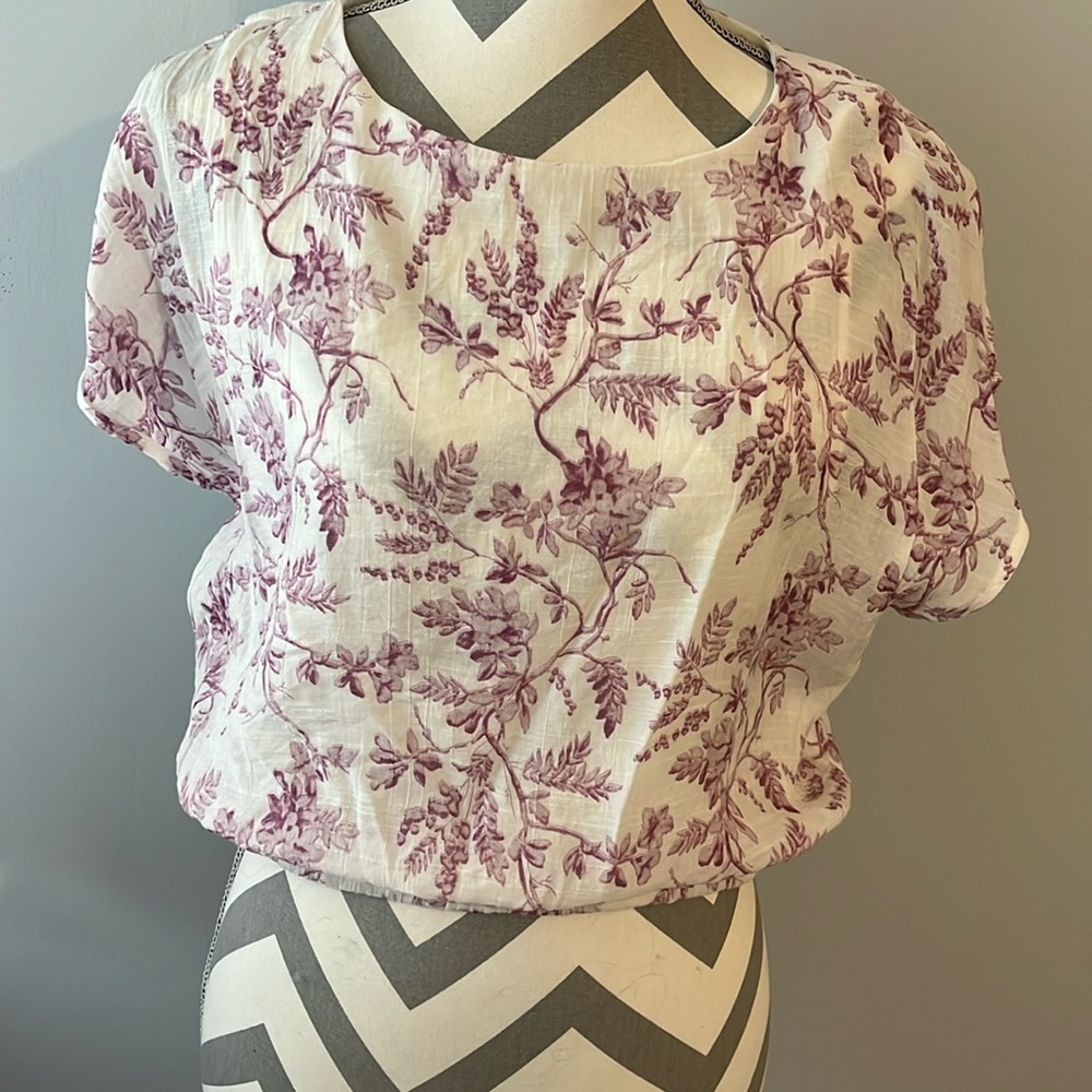 Lucy Paris top